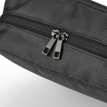 Neceser organizador de viaje de poliéster reciclado con gancho 4,5L color negro tercera vista