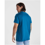 Camiseta con logo de algodón en punto para hombre 155 g/m2 Roly color azul pastel imagen de estilo de vida 2