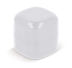 Protector labial con protector solar dentro de un cubo giratorio color blanco