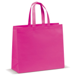 Bolsa de non woven laminado mate en varios colores con asas a juego color rosa