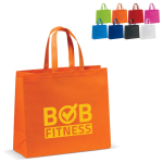 Bolsa de non woven laminado mate en varios colores con asas a juego