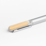 Bolígrafo de metal y bambú con giro y tinta azul Dokumental® color plateado