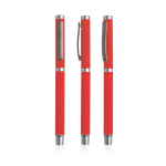 Roller metálico con acabado de goma y tapón con clip tinta azul color rojo