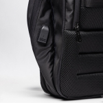 Mochila de viaje con bolsillos antirrobo y espacio para PC 15,6'' color negro