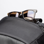 Mochila de viaje con bolsillos antirrobo y espacio para PC 15,6'' color negro vista de impresión