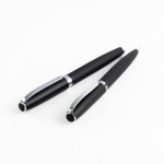 Roller y bolígrafo de metal con caja acolchada tinta negra