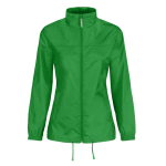 Cortaviento de nylon ajustable para mujer repelente al agua B&C color verde claro