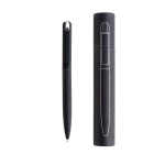 Bolígrafo elegante de acero inoxidable reciclado tinta azul color negro vista en caja