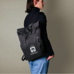 Mochila roll-top para ordenador hecha de algodón reciclado 15'' color negro vista detalle 3