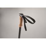 Bastones ajustables de marcha nórdica con empuñaduras de corcho color negro vista fotografía cuarta vista