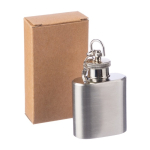 Llavero de acero inoxidable de una petaca con capacidad de 30ml color plateado tercera vista