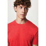 Camiseta unisex en algodón regular fit para promociones 180 g/m2 Iqoniq color coral quinta vista con modelo