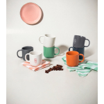 Taza de cerámica para café con acabado mate y efecto rústico 90ml vista bodegón