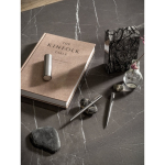 Set de bolígrafo y roller de acero inoxidable reciclado tinta negra vista bodegón