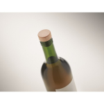 Tapón ideal para botellas de vino hecho de madera de haya color madera vista fotografía quinta vista