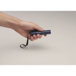 Linterna recargable con 3 ajustes de luz y función de acercar y alejar vista principal