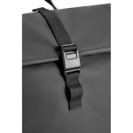 Mochila multiusos con tejido resistente al gua y solapa PC 16” color negro vista 16