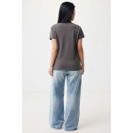 Polo piqué de algodón reciclado mujer casual fit 220 g/m2 Iqoniq color plateado mate cuarta vista con modelo