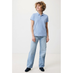 Polo piqué de algodón reciclado mujer casual fit 220 g/m2 Iqoniq color azul cian segunda vista con modelo