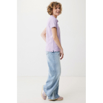 Polo piqué de algodón reciclado mujer casual fit 220 g/m2 Iqoniq color lila cuarta vista con modelo