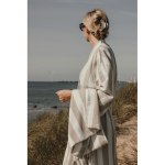 Bata de algodón reciclado estilo hammam con ajuste S/M 200 g/m2 color beige vista de ambiente 2