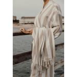 Bata de algodón reciclado estilo hammam con ajuste L/XL 200 g/m2 color beige vista de ambiente 4