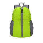 Mochila de poliéster RPET con posibilidad de plegar a tamaño pequeño color verde primera vista