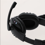 Auriculares de diadema retroiluminados con luz LED para gamers color negro tecera vista
