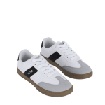 Zapatilla de piel suave y cordones a juego con suela de goma vista principal