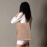 Bolsa de papel de rafia con asas y etiqueta para marcaje primera vista