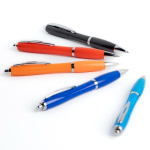 Bolígrafo de plástico de los océanos detalles cromados tinta azul vista 1