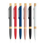 Bolígrafo de aluminio reciclado con detalles de bambú tinta azul vista con varios colores