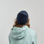 Gorro de poliéster reciclado de doble capa y parche personalizado vista 3