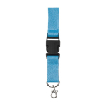 Lanyard de poliéster con mosquetón y llavero en varios colores color azul claro primera vista