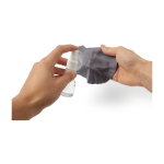 Spray para limpiar lentes y pantallas con paño de microfibra color rojo tercera vista