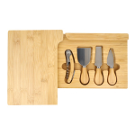 Set en caja de bambú personalizable con utensilios para queso y vino color natural cuarta vista