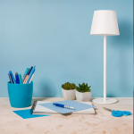 Lámpara de mesa de aluminio recargable y con altura regulable color blanco septima vista