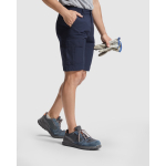 Bermuda corta con bolsillos hecha de algodón 200 g/m2 Roly Direct Amazonas color azul marino tercera vista de uso