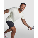 Camiseta técnica de hombre en poliéster reciclado 100 g/m2 Roly Direct Slam color verde suave cuarta vista de uso