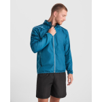 Chaqueta cortavientos unisex de poliéster en tejido técnico ligero 70 g/m2 Roly Direct Glasgow color azul bondi vista detalle 1