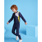 Chaqueta sport de poliéster con cierre frontal 240 g/m2 Roly Direct Leros color amarillo segunda vista de uso