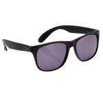 Gafas de sol en varios colores mate con lentes negros translucidos