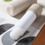 Bálsamo labial con aroma a vainilla y SPF15 para personalizar color natural