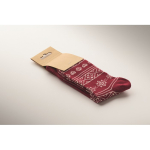 Par de calcetines estilo navideño con etiqueta para personalizar color burdeos vista fotografía tercera vista