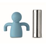 Infusor de té de acero inoxidable con forma de hombrecito en silicona color azul claro sexta vista