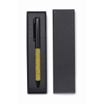 Bolígrafo giratorio hecho de materiales reciclados tinta azul color verde tercera vista