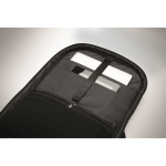 Mochila ideal para viajes con múltiples compartimientos color negro vista fotografía