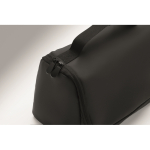 Neceser organizador de un compartimiento con gancho para colgar color negro vista fotografía cuarta vista