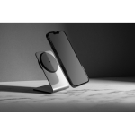 Cargador inalámbrico magnético premium de aluminio reciclado 15W color gris vista de ambiente 2