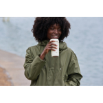 Taza térmica en acero reciclado con tapa 360° y 354 ml Topl To Go color blanco vista de ambiente 4